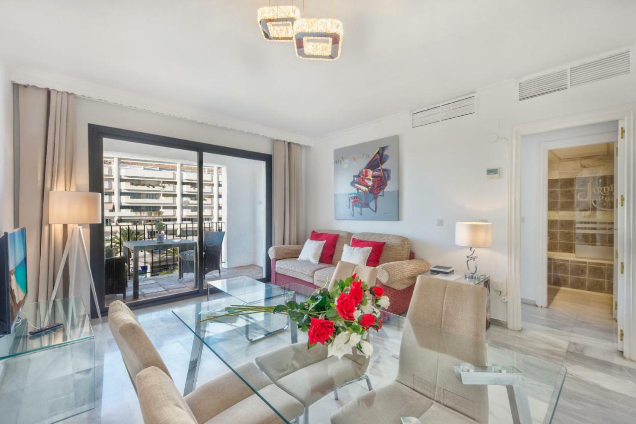 Jardines Del Puerto Appartement Marbella Buitenkant foto