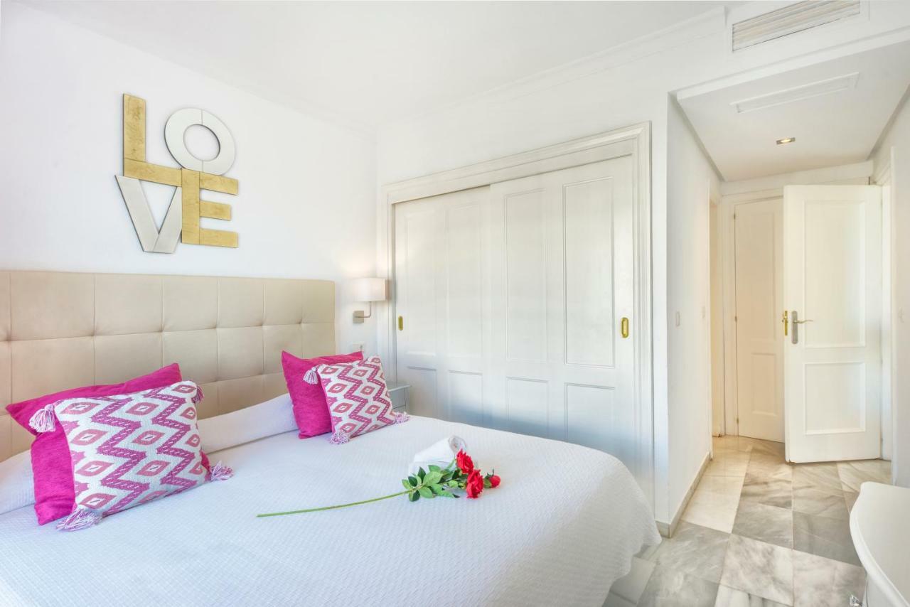 Jardines Del Puerto Appartement Marbella Buitenkant foto